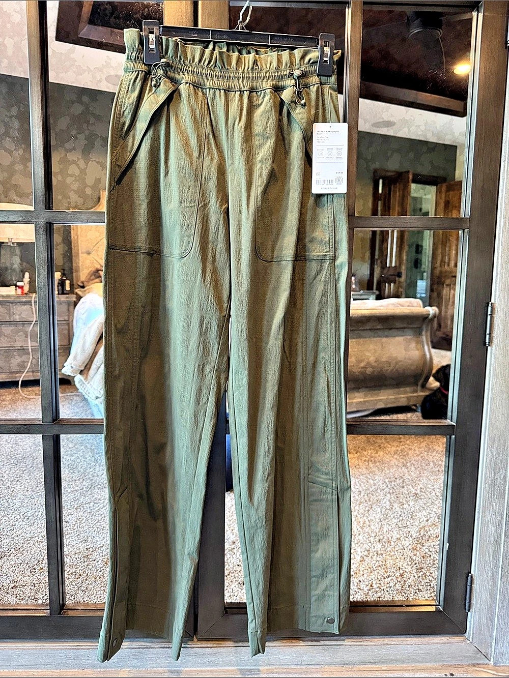 Athleta Trekkie Parachute Pant Green Size 0